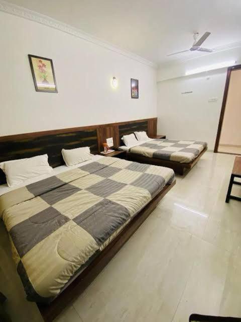 Hotel Shree Sai شيردي المظهر الخارجي الصورة
